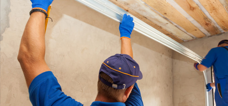 commercial overhead garage door repair in Land O' Lakes